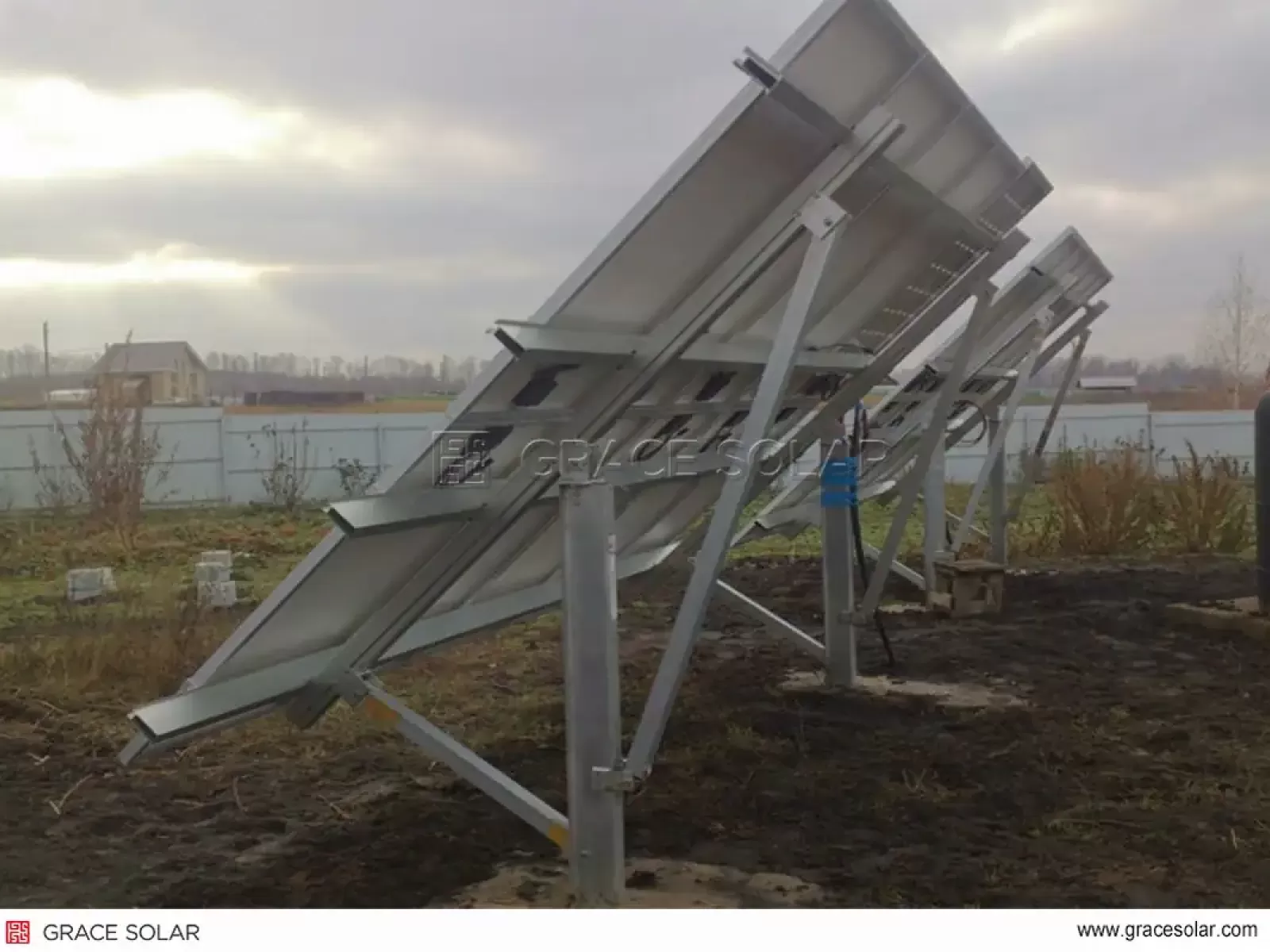 Installation solaire haute capacité en terrain européen