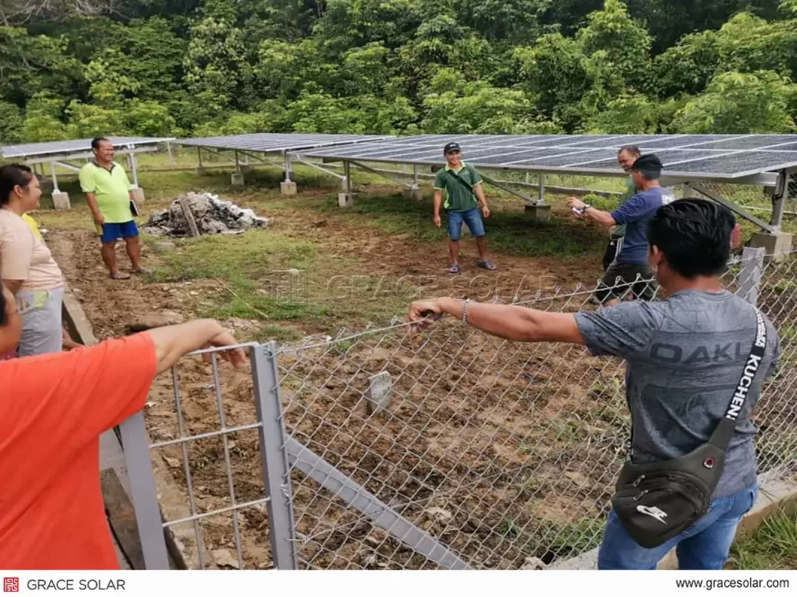Sistema Fotovoltaico Terrestre com Rastreamento