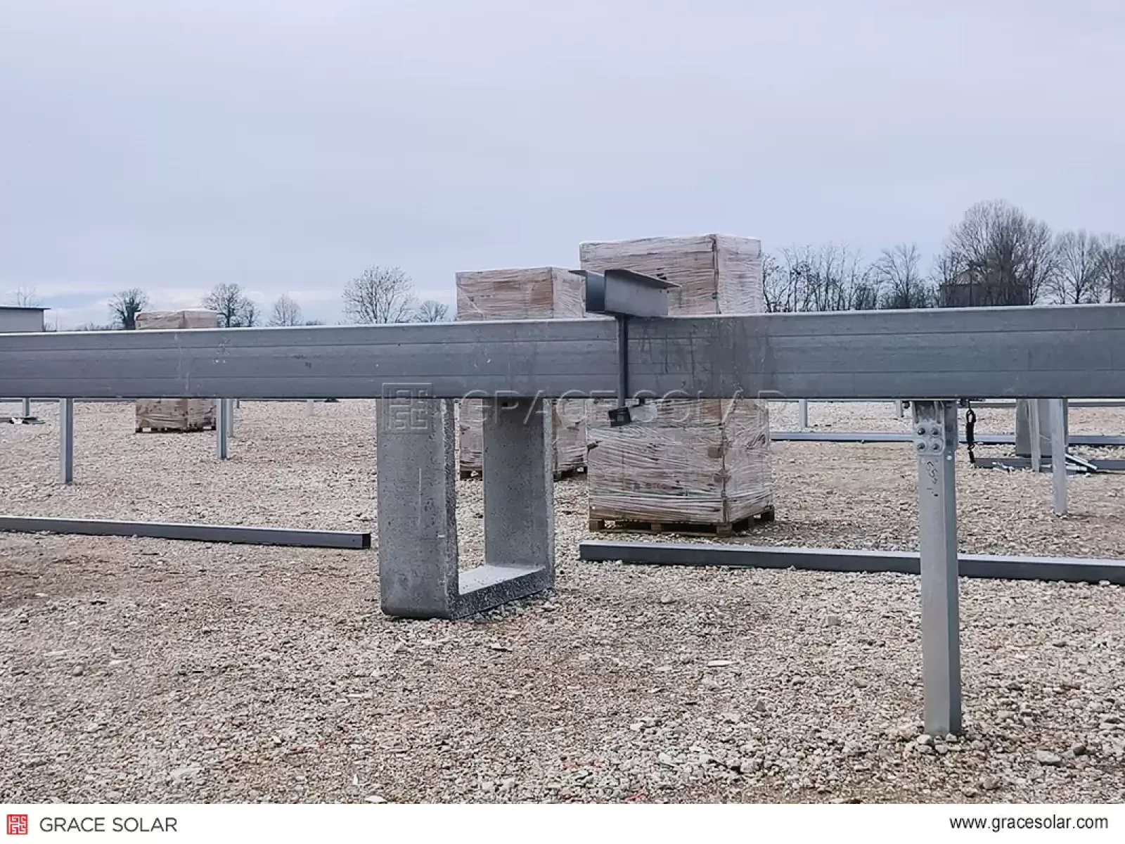 Parc de Trackers Mono-Axe 3,8 MW de Grace Solar