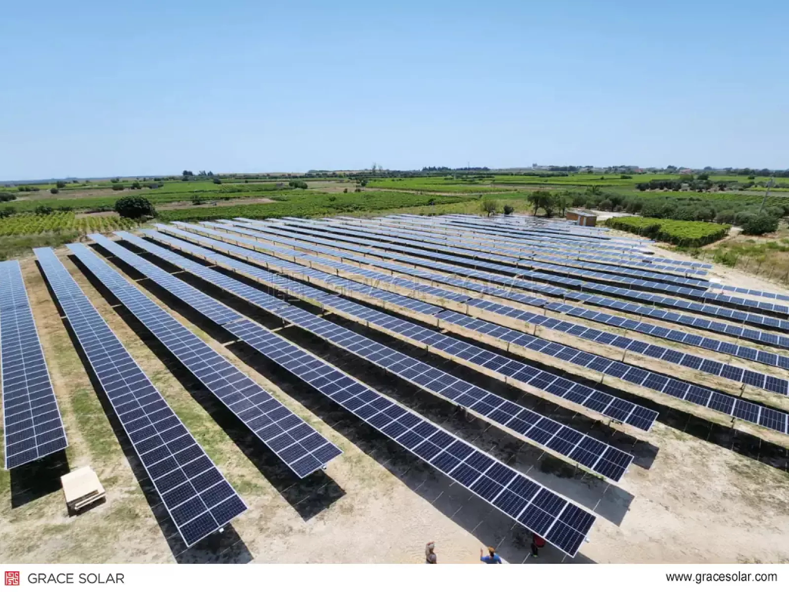 ​​Structure Multipoint Résistante au Vent (Projet 3MW)​​