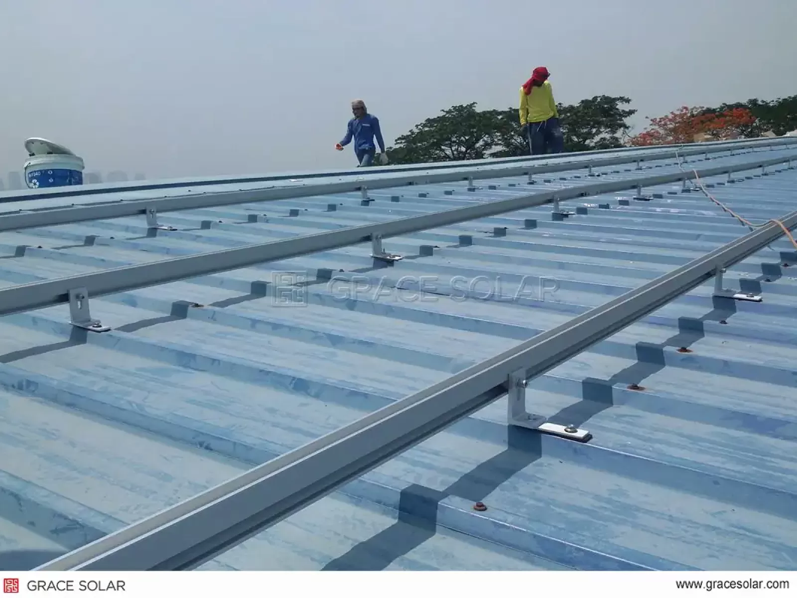 Design de montagem não penetrante