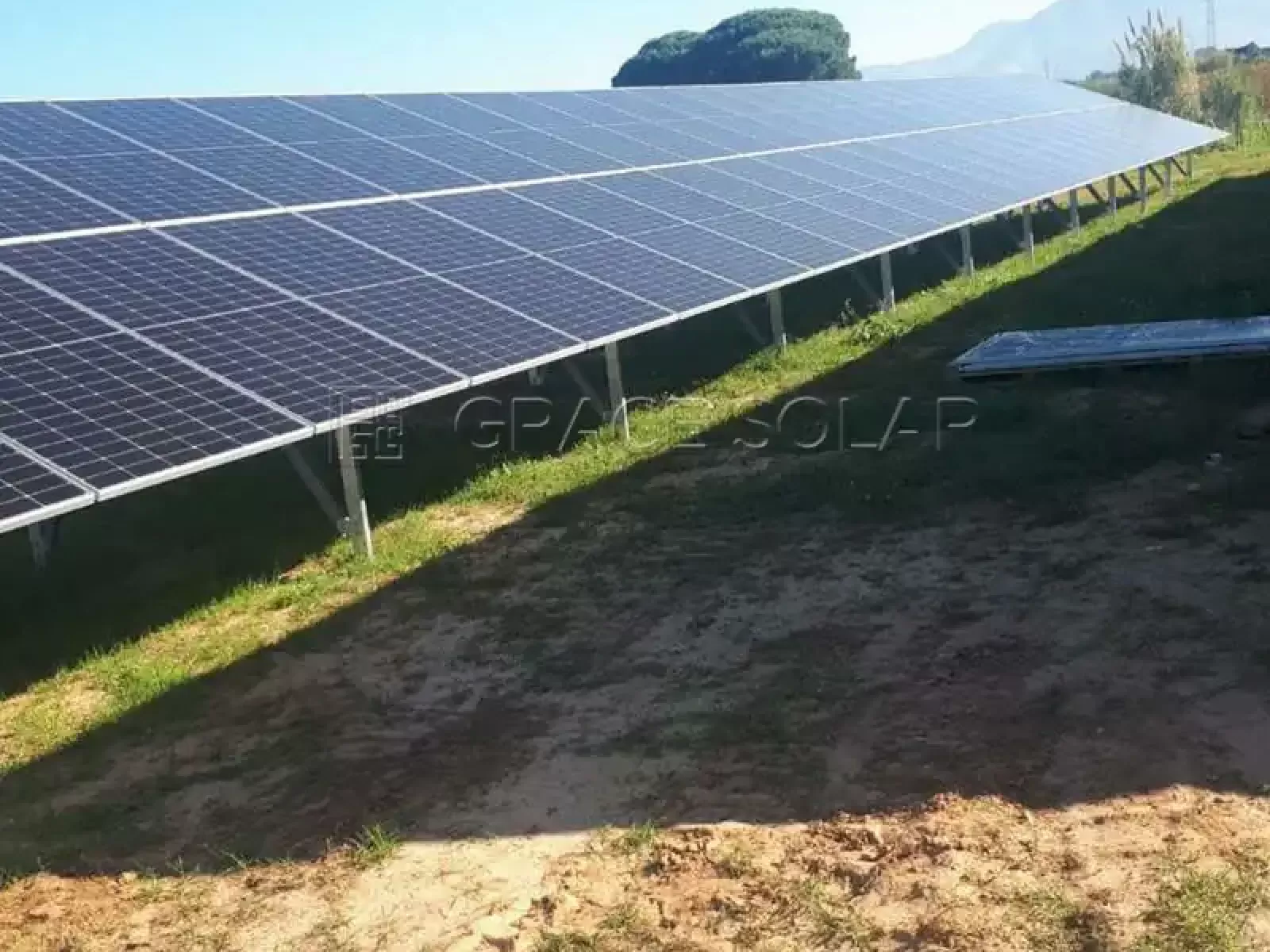 Installation de Tracker Solaire Bi-axial avec IA