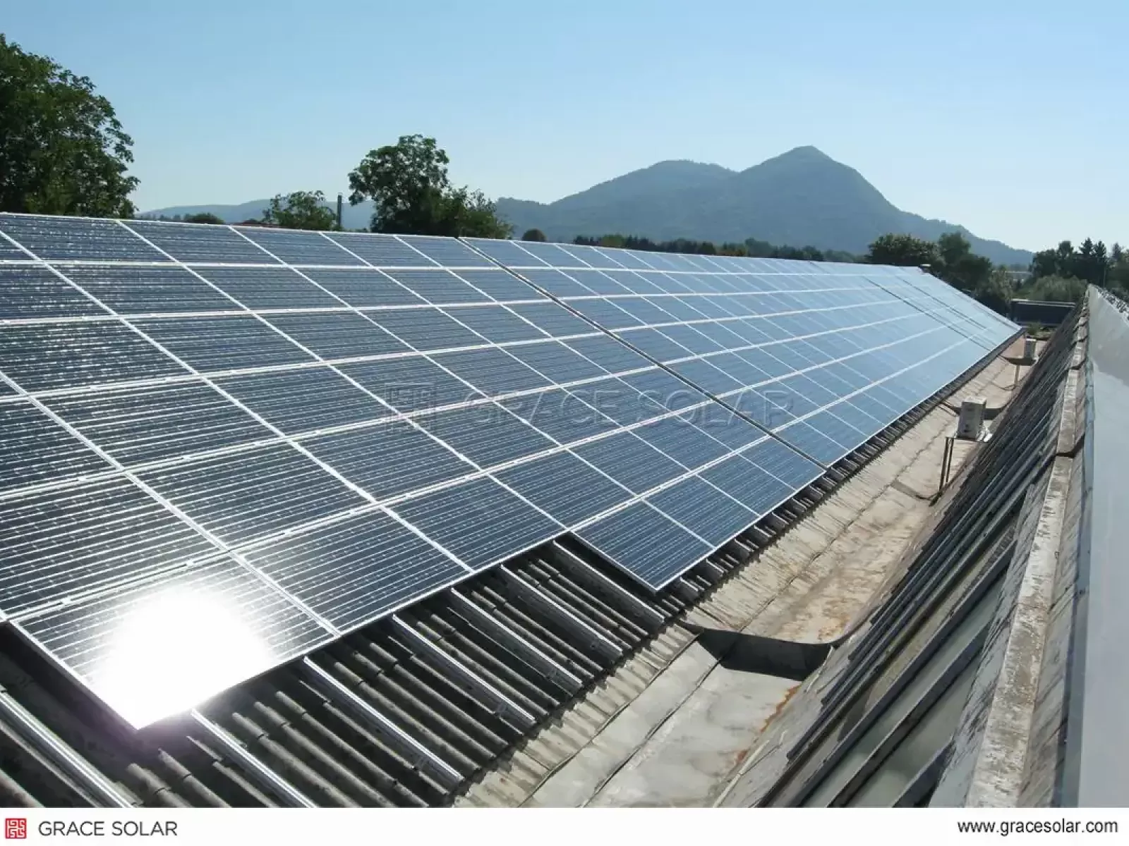 ​​Installation de Supports en L pour Projet Industriel en Slovénie​​