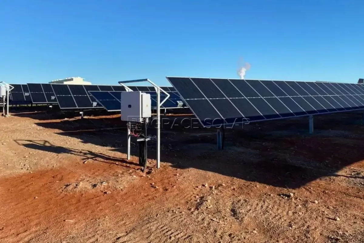 Solar mounting systems in Africa - Off-grid portfolio visualization with heat resistance certification