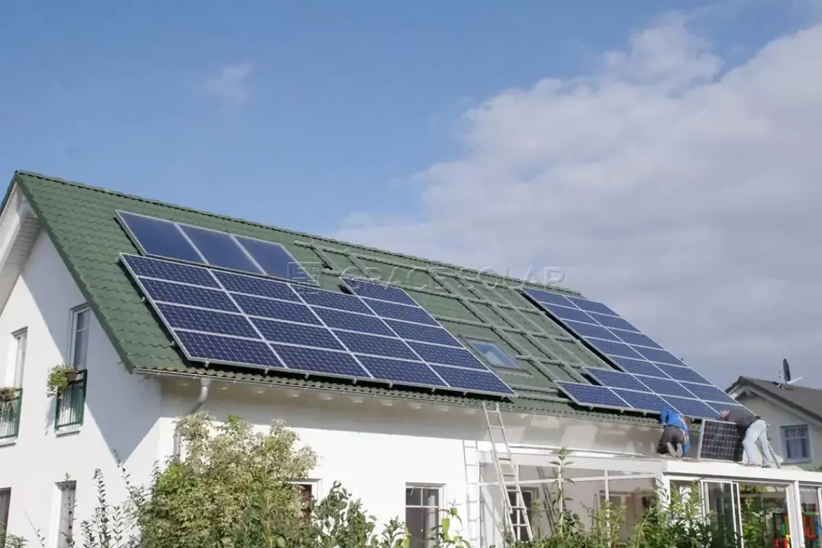 Solar mounting systems deployment across Europe - Project portfolio visualization