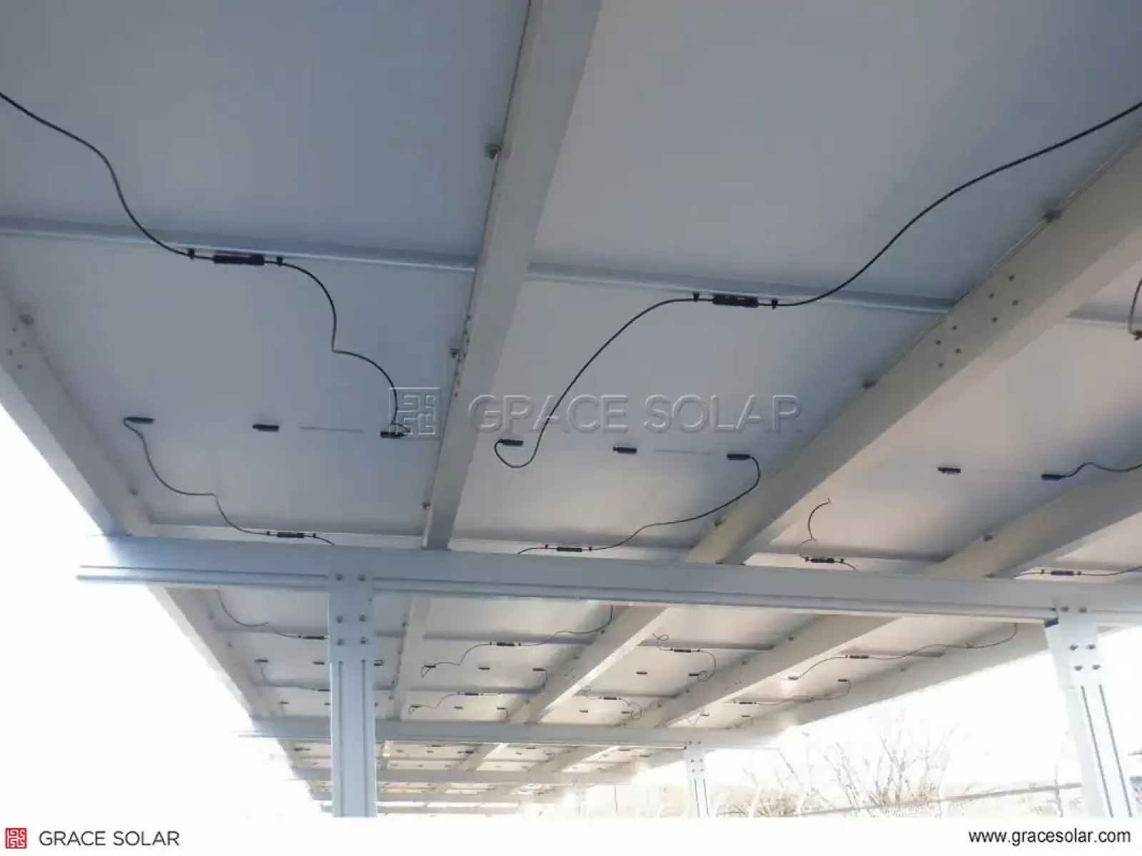 Installation du Système de Carport Solaire avec Suivi de Grace Solar à Tochigi, Japon