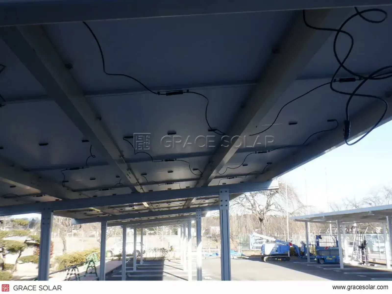 Installation du Système de Carport Solaire avec Suivi de Grace Solar à Tochigi, Japon