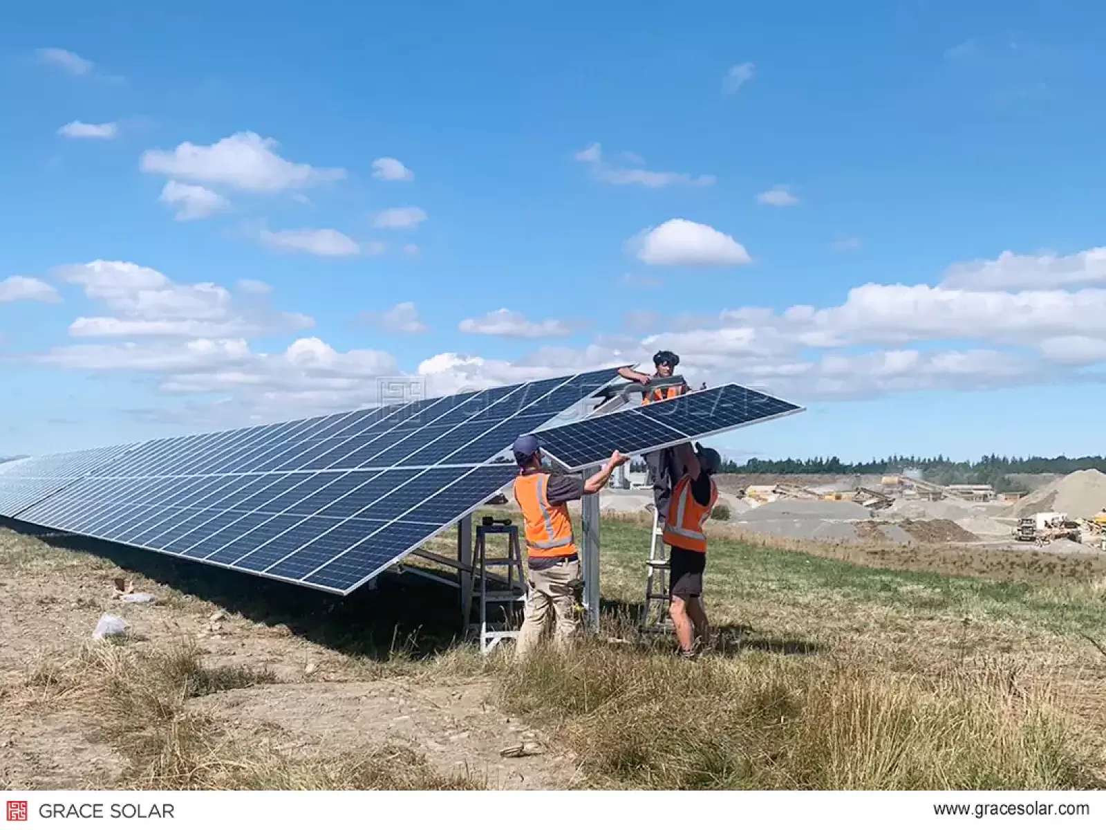 Parc-solaire-avec-IA-en-terrain-accidenté