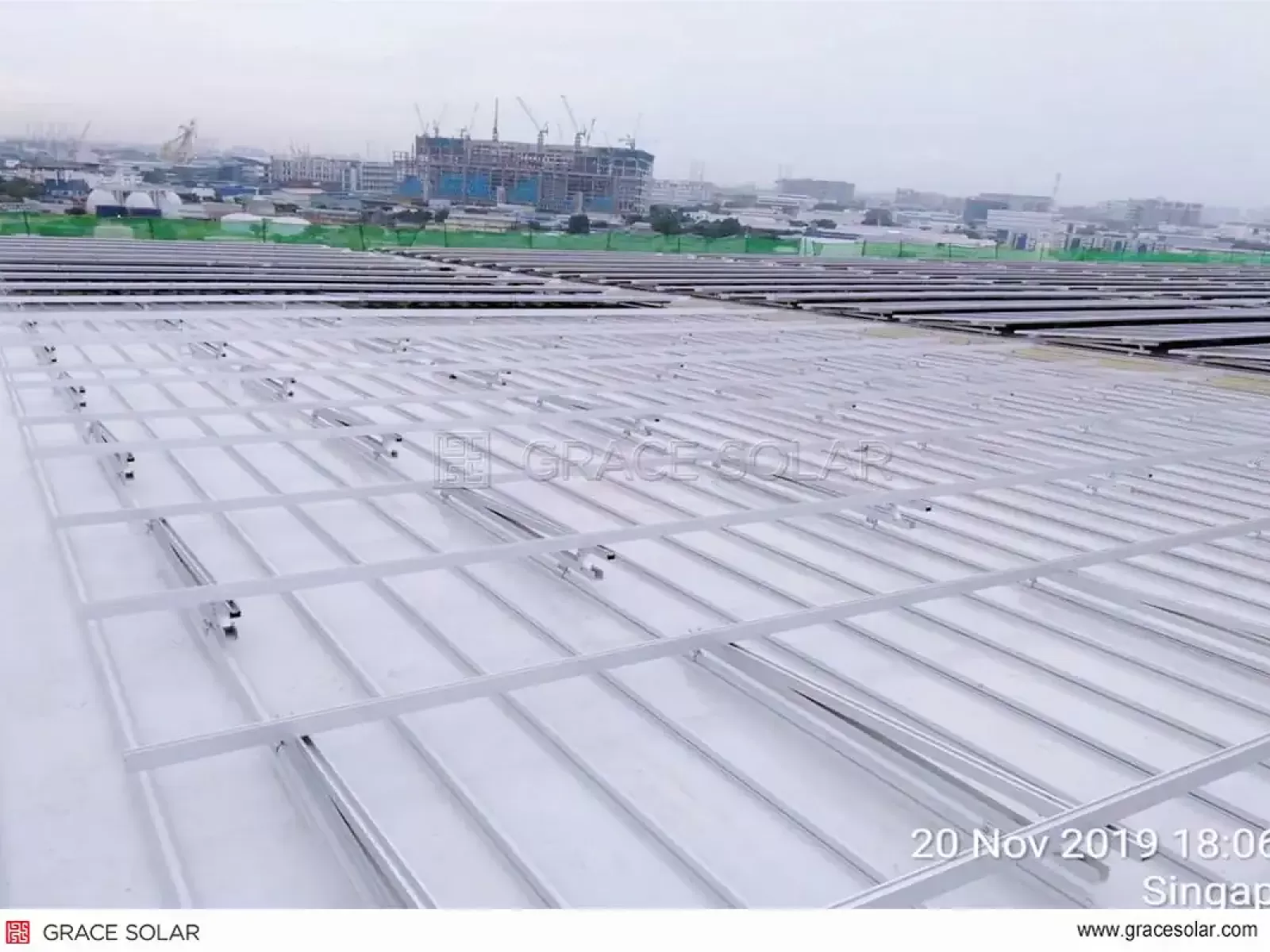 ​Kliplok Hooks & Tripod Structures in Singapore Industrial Rooftop Project