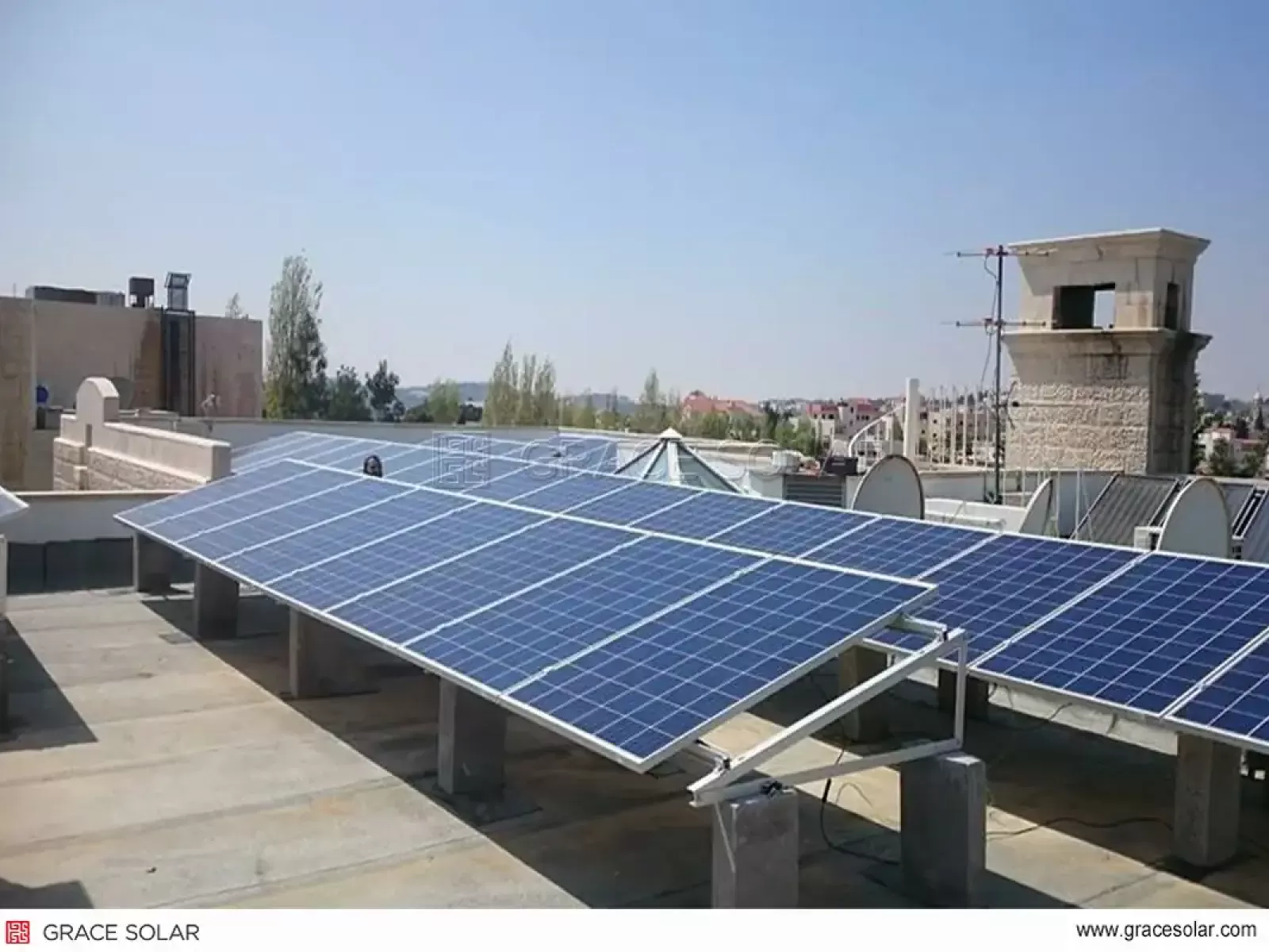 Instalação em telhado plano com trilhos alumínio anticorrosivos