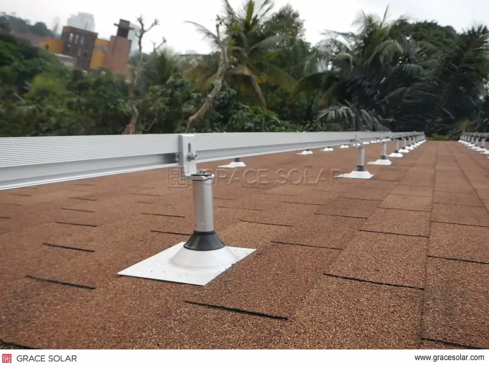 Gros plan attache en D symétrique série GS