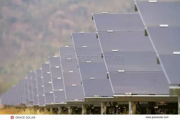 Sistema de Montagem para Painéis Solares em Solo