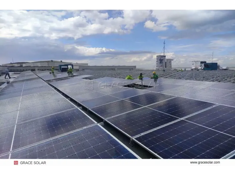 Système de fixation solaire pour toiture