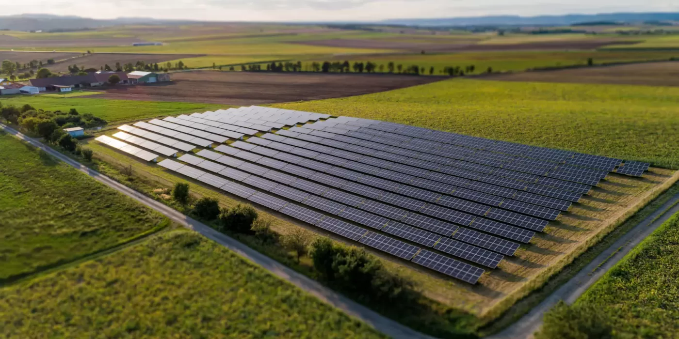 Grace-Solar-banner-of-factory